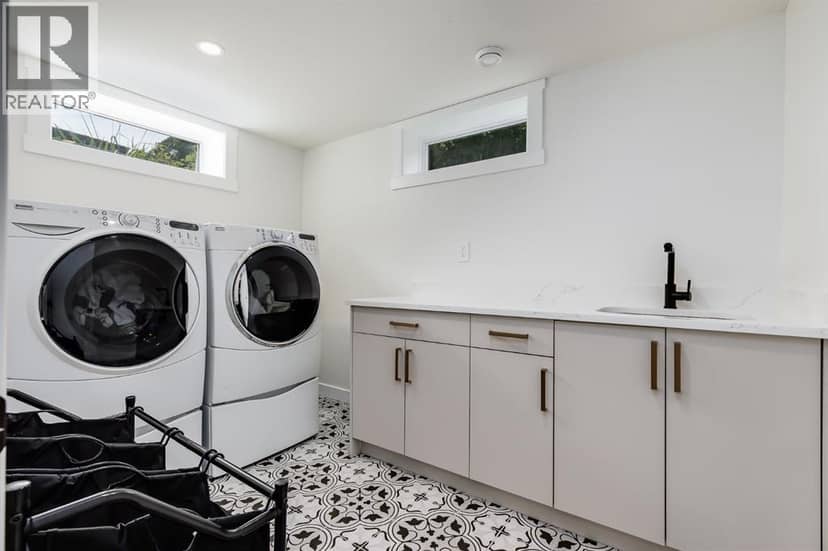 179 Capri Avenue NW — photo 39 of 40