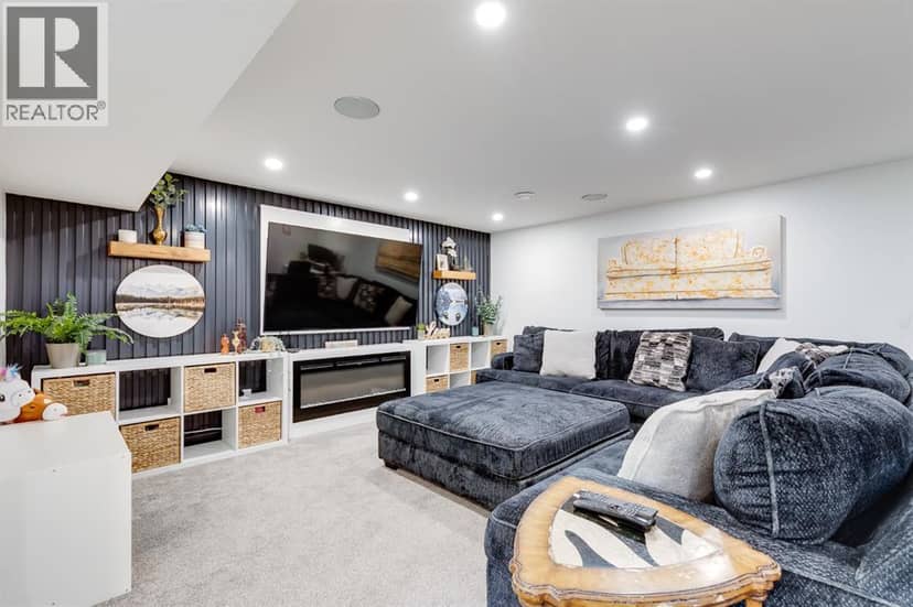 179 Capri Avenue NW — photo 31 of 40