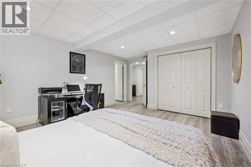 111 OAK PARK Drive — photo 30 of 40