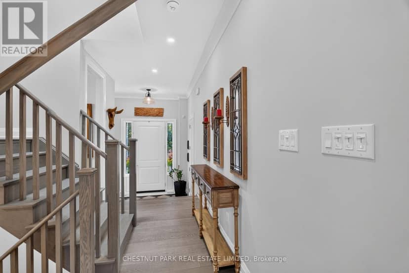 40 Lowther Avenue — photo 19 of 40