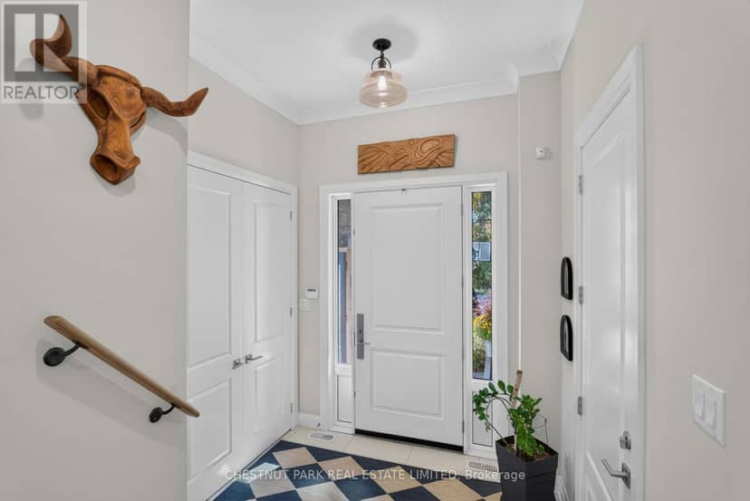 40 Lowther Avenue, Richmond Hill, photo 4