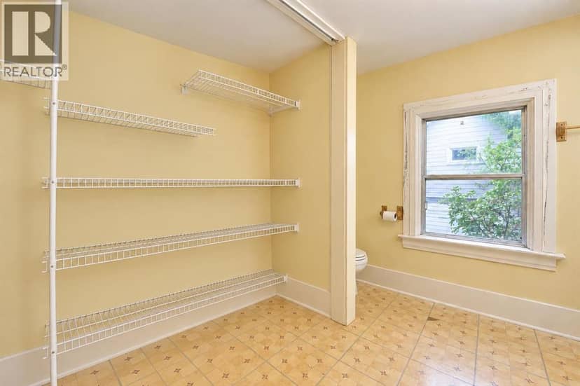 437 1 Avenue NW — photo 22 of 38