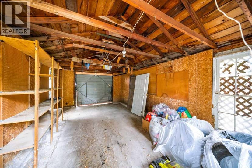 437 1 Avenue NW — photo 30 of 38