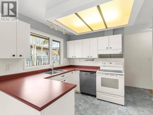 25 McQuesten Road — photo 9 of 30