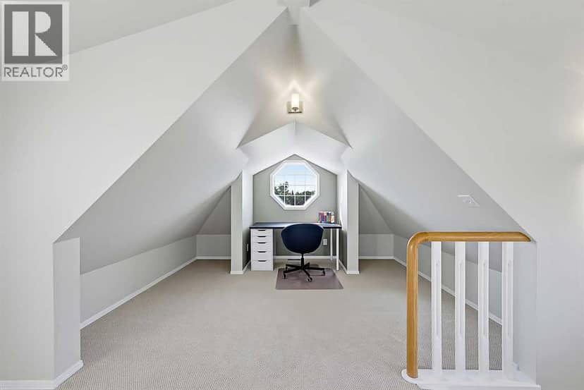 532 54 Avenue SW — photo 26 of 40