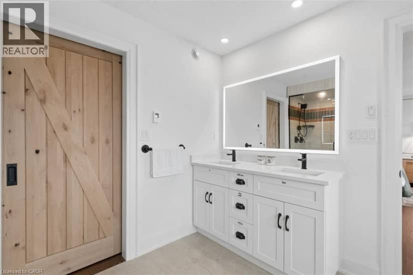 160 WALSH Street — photo 18 of 35