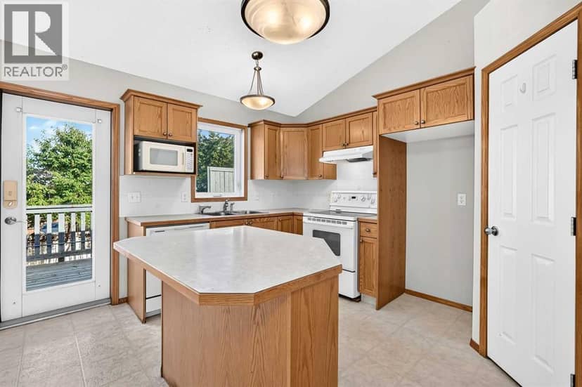 311 Robert Street SW — photo 13 of 40
