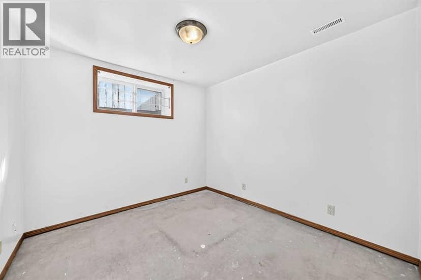 311 Robert Street SW — photo 32 of 40