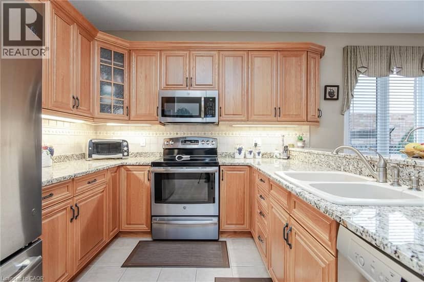 42 LA SALLE Street — photo 10 of 40