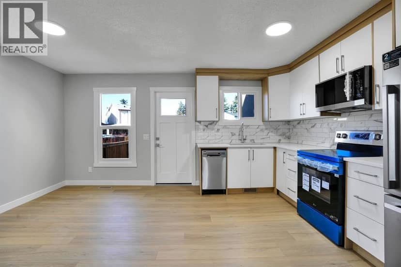 99 Penworth Close SE — photo 9 of 31