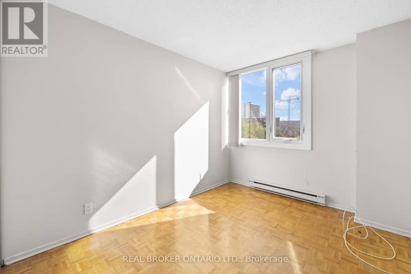 506 - 2625 Regina Street — photo 16 of 40