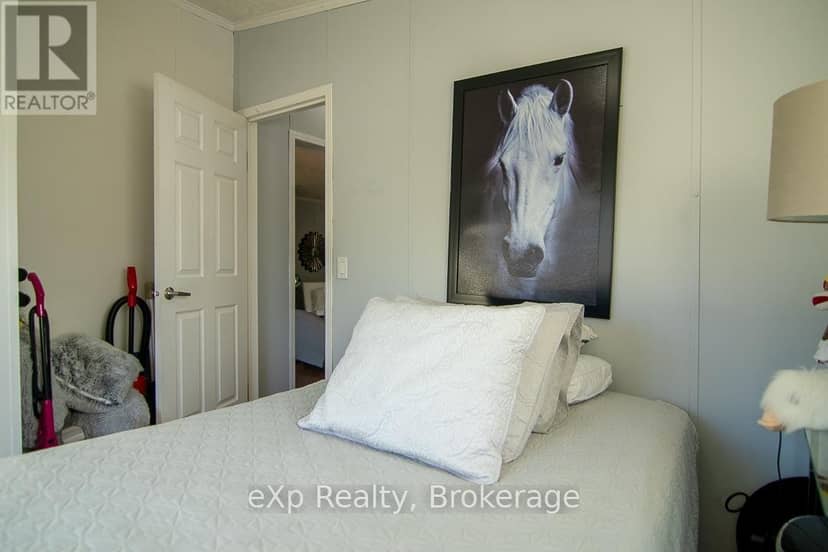 123 Rosewood Drive — photo 15 of 29