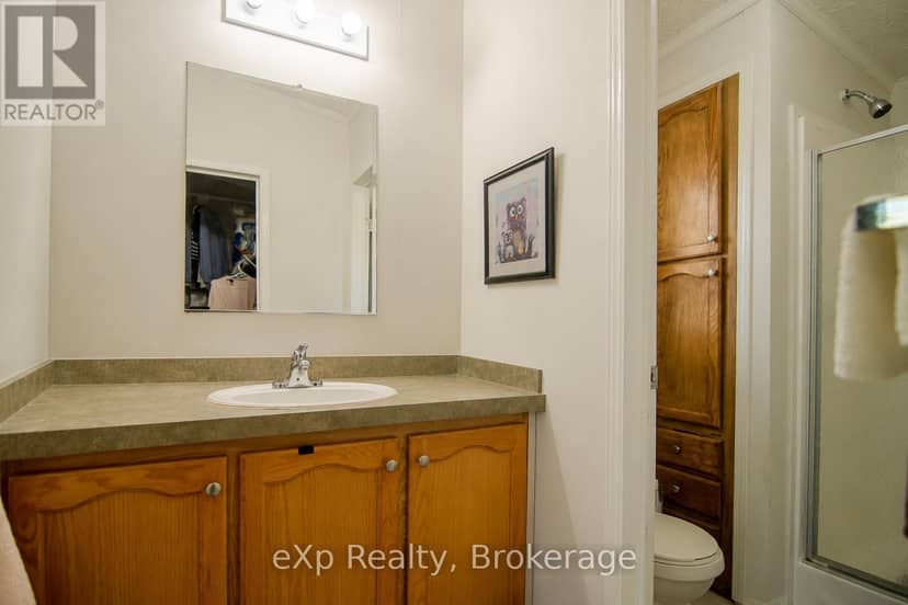 123 Rosewood Drive — photo 21 of 29
