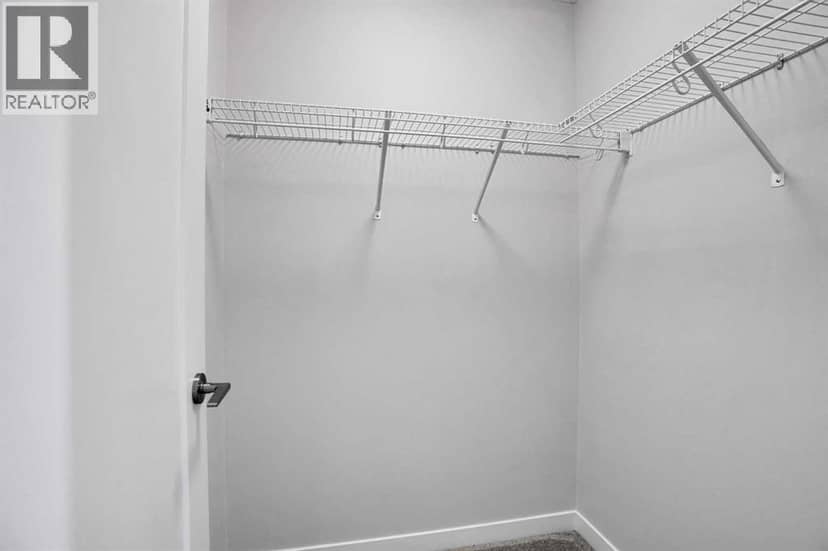 8354 9 Avenue SW — photo 36 of 40