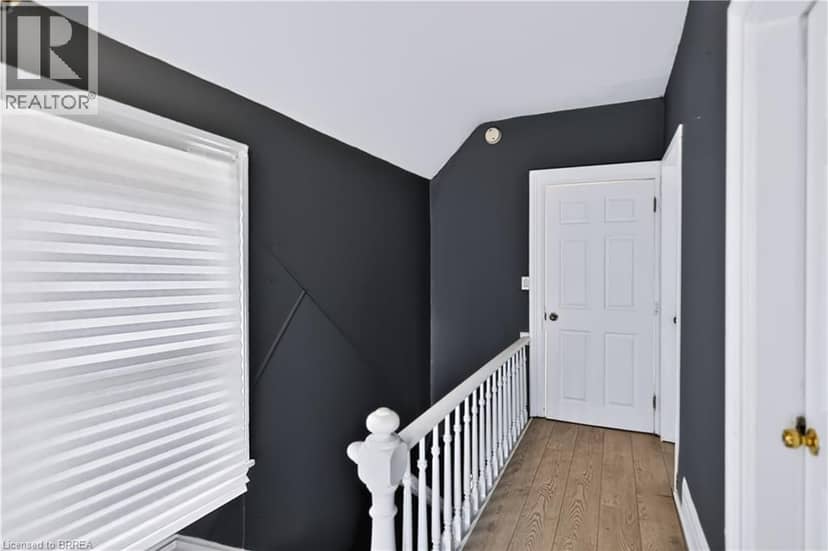 276 DALHOUSIE Street — photo 17 of 32