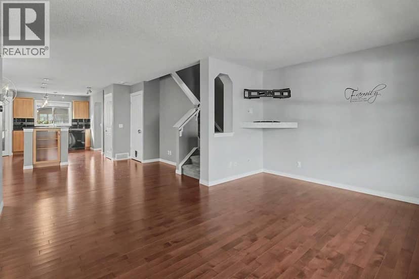 156 Morningside Manor SW, Airdrie, photo 4