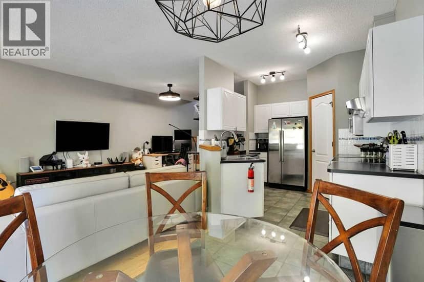 145 Hamptons Link NW — photo 12 of 40