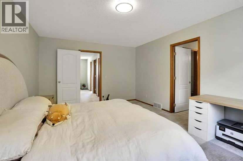145 Hamptons Link NW — photo 24 of 40