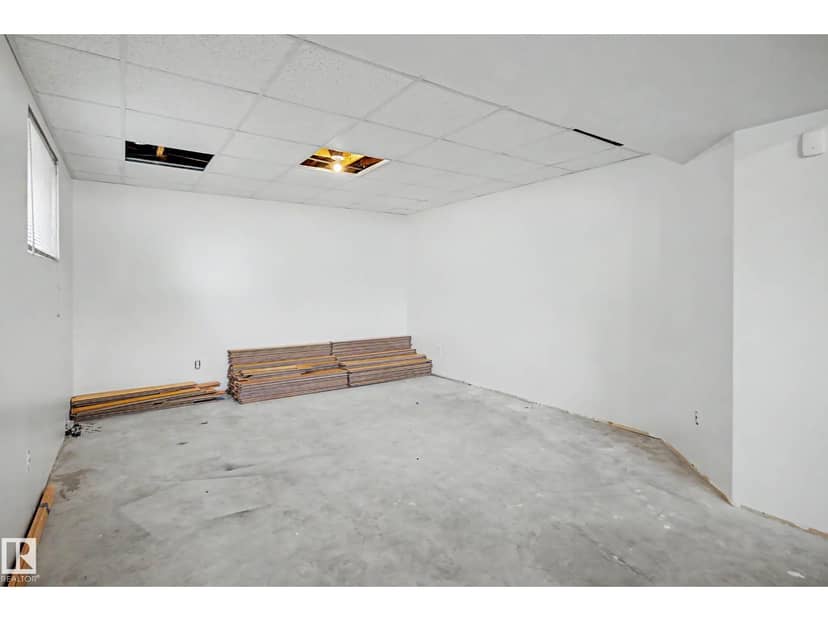 18411 77 AV NW — photo 34 of 38