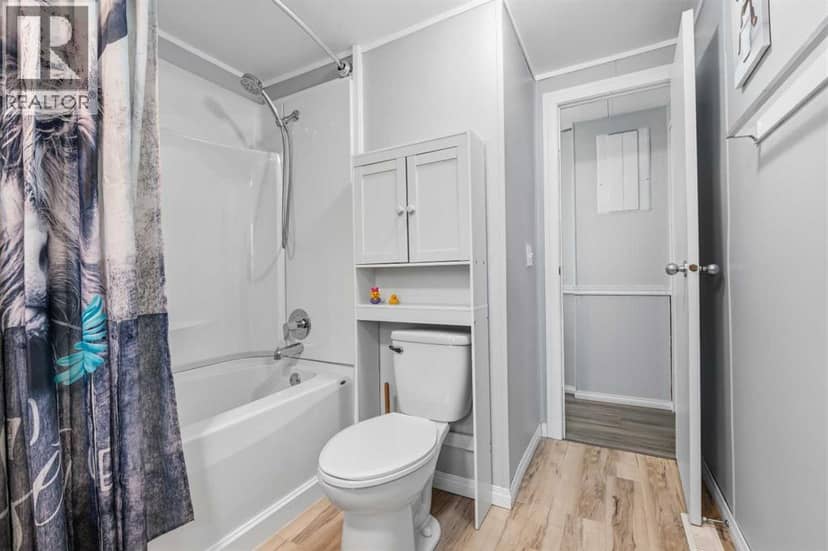 41 Hillpark Trailer Court — photo 15 of 21