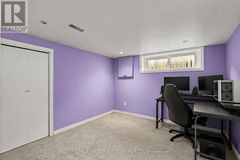 35 Kinsey Street — photo 24 of 37