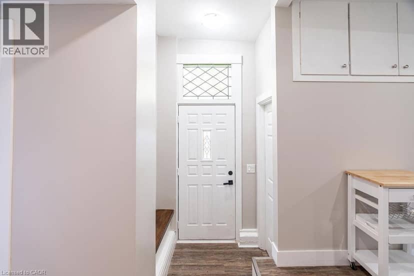 354 SPRUCE Street — photo 17 of 40