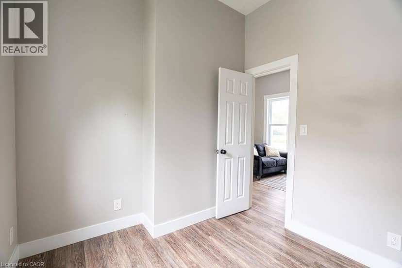 354 SPRUCE Street — photo 13 of 40