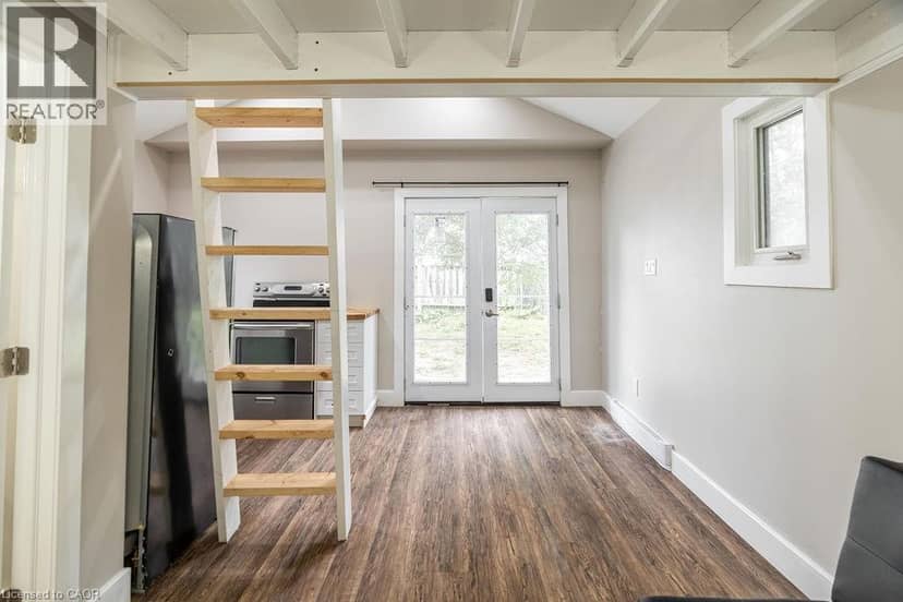 354 SPRUCE Street — photo 37 of 40