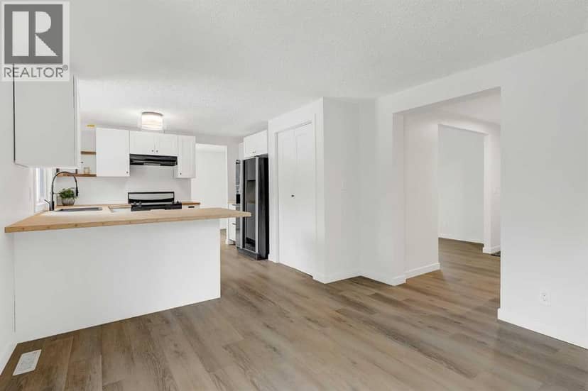 744033  #6 Range Road 54 — photo 10 of 30