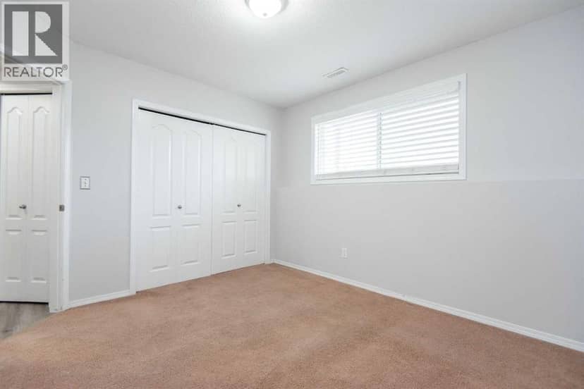 5, 4626 44 Street — photo 21 of 23