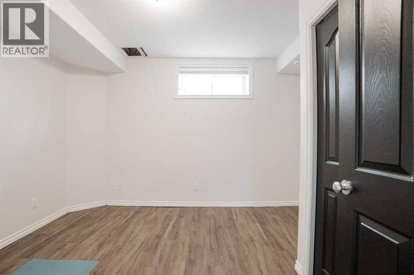 204 Burton Place — photo 33 of 40