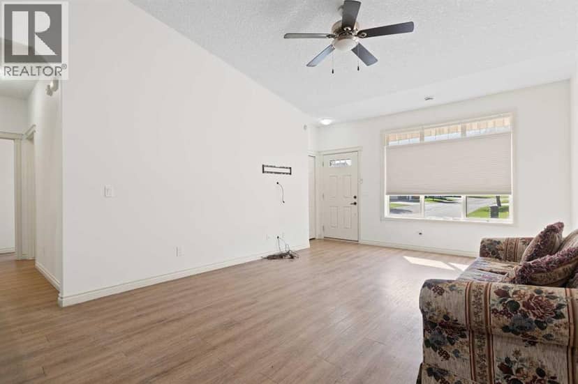 405 Sunvale Crescent NE, High River, photo 6