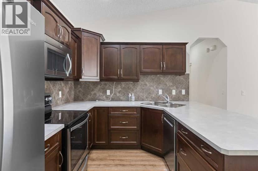 405 Sunvale Crescent NE, High River, photo 5