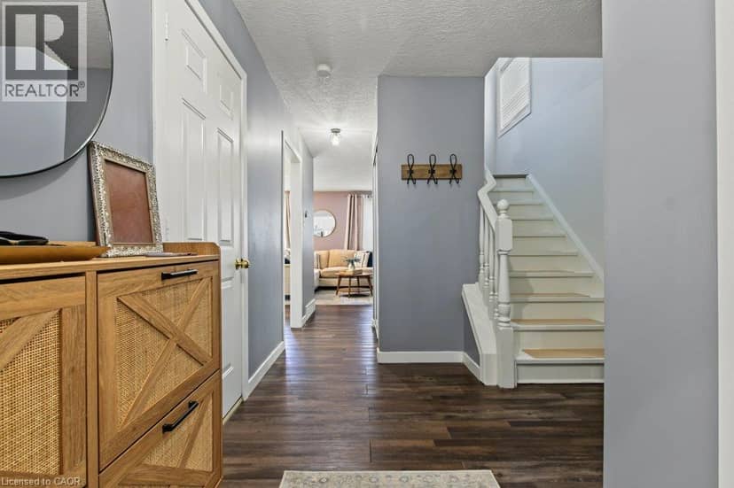 347 BANKSIDE Drive, Kitchener, photo 6