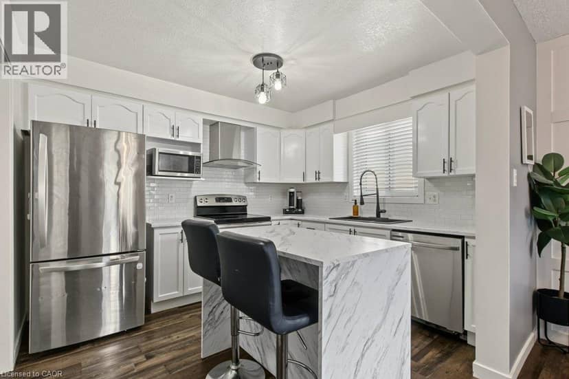 347 BANKSIDE Drive — photo 9 of 32