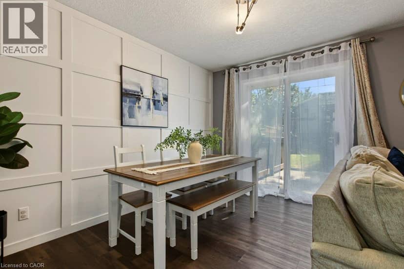 347 BANKSIDE Drive — photo 11 of 32