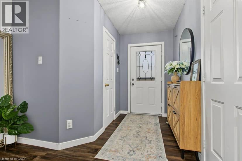 347 BANKSIDE Drive, Kitchener, photo 5