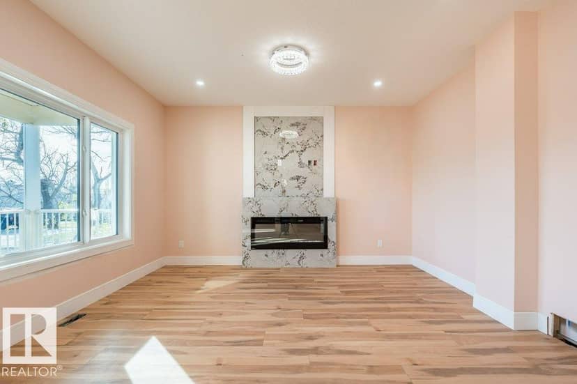 5023 48 AV — photo 11 of 40