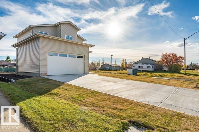 5023 48 AV, Millet, photo 2