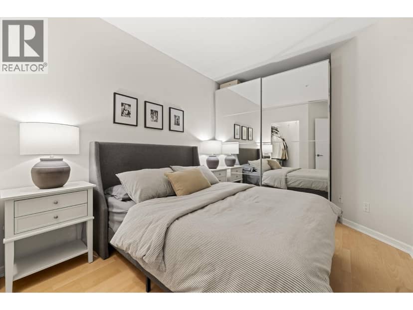 808 1177 Hornby Street — photo 10 of 15