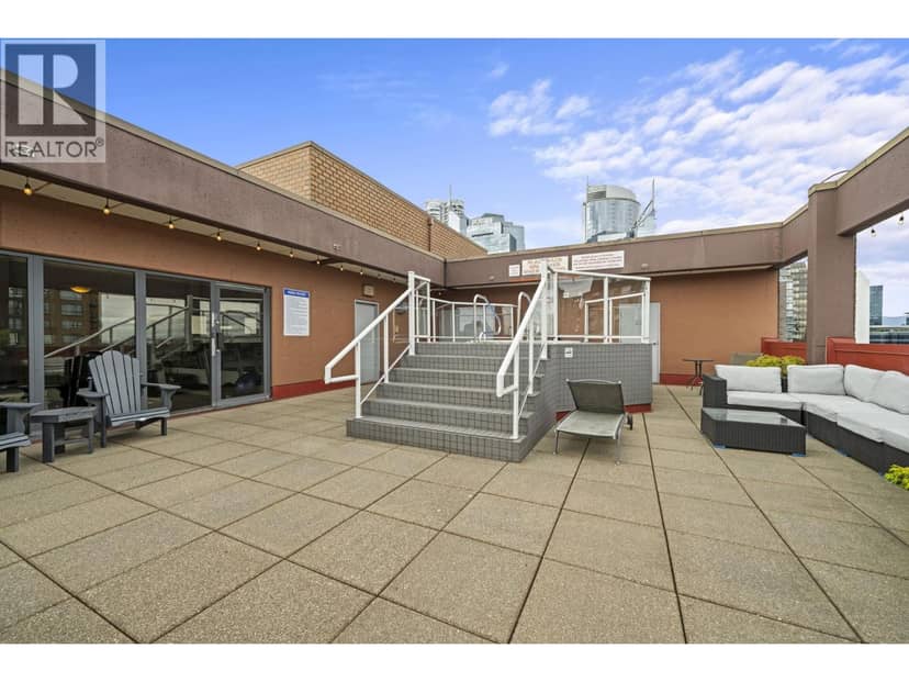 808 1177 Hornby Street — photo 13 of 15