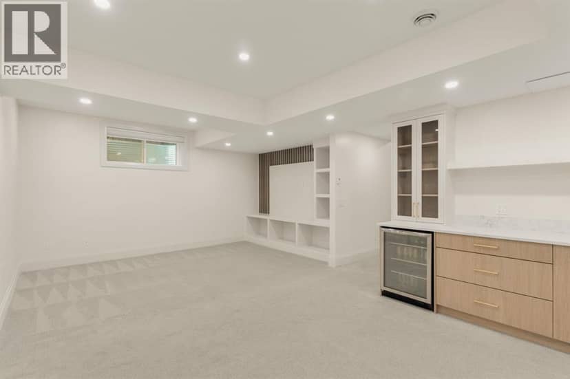 627 16 Street NW — photo 35 of 40
