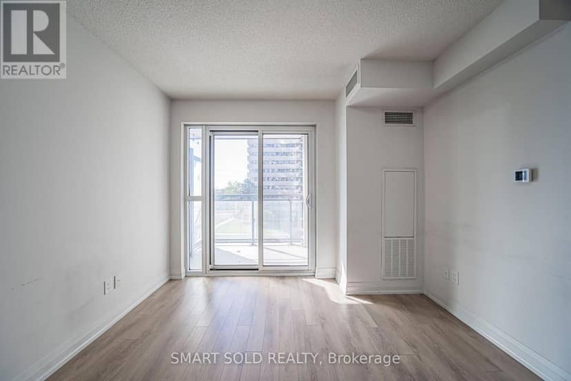 329 - 20 Meadowglen Place — photo 31 of 40