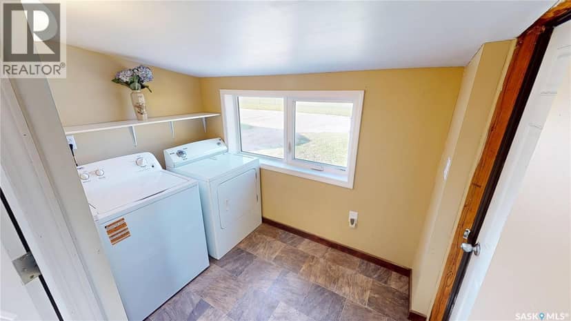 106 Alexander STREET — photo 19 of 36