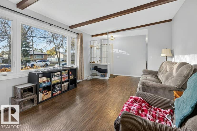 9120 92 AV — photo 10 of 40