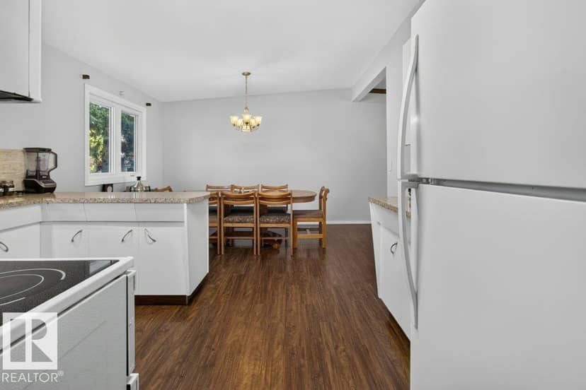 9120 92 AV — photo 24 of 40