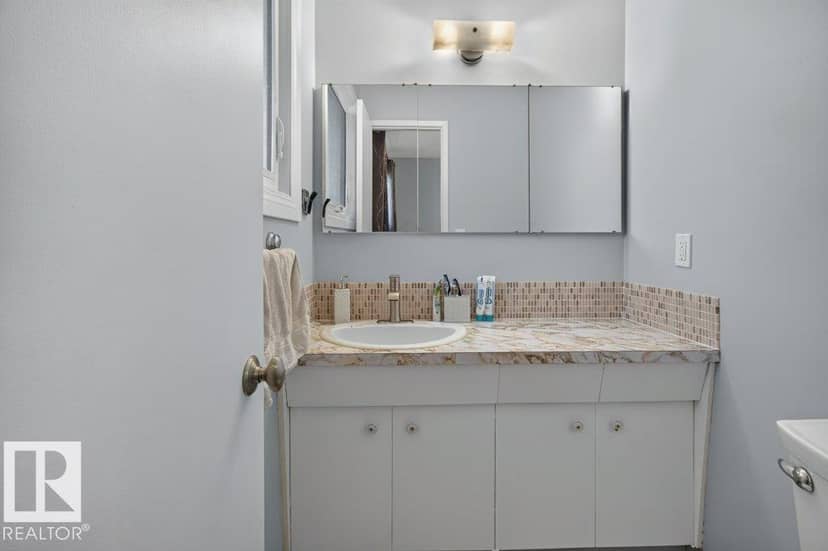 9120 92 AV — photo 28 of 40