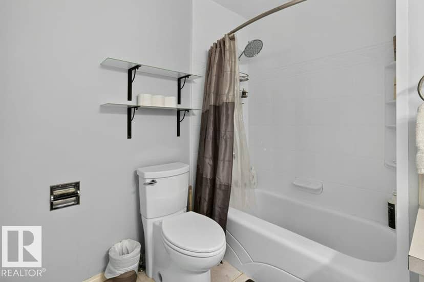 9120 92 AV — photo 36 of 40