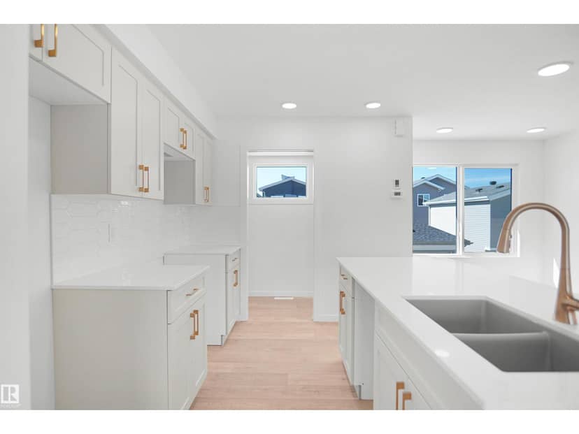 2030 Marquis WY NE — photo 12 of 27
