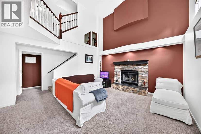 14954 Mt Mckenzie Drive SE, Calgary, photo 2